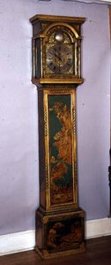 祖父钟，装饰着镀金中国风，黄铜表盘由爱德华东（漆器）